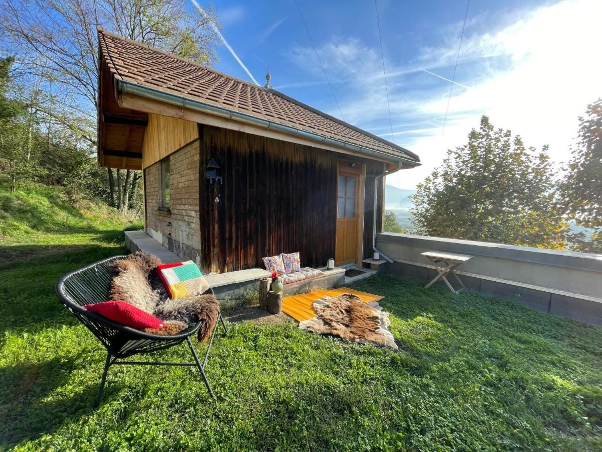 Jolie Cabane Avec Jacuzzi Pour Les Amoureux De La Nature Tullins Экстерьер фото