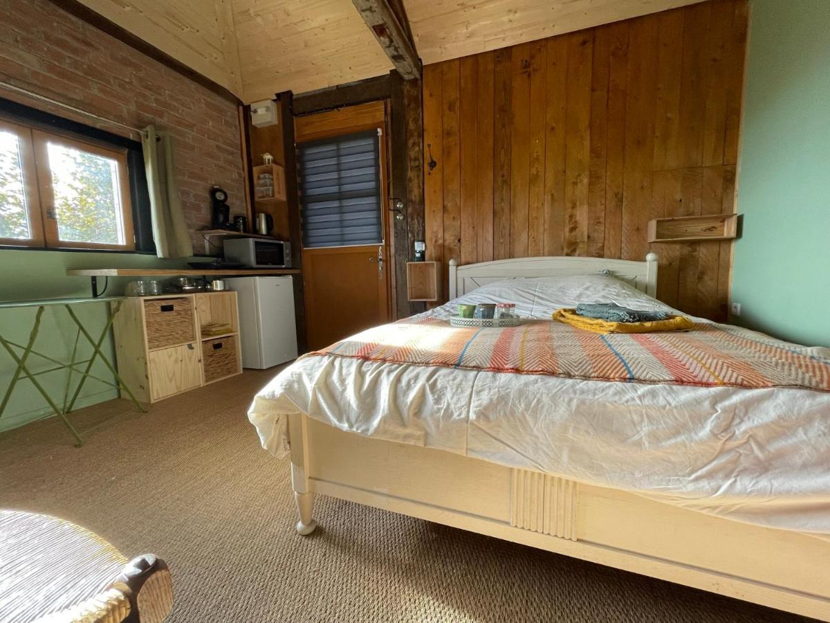 Jolie Cabane Avec Jacuzzi Pour Les Amoureux De La Nature Tullins Экстерьер фото
