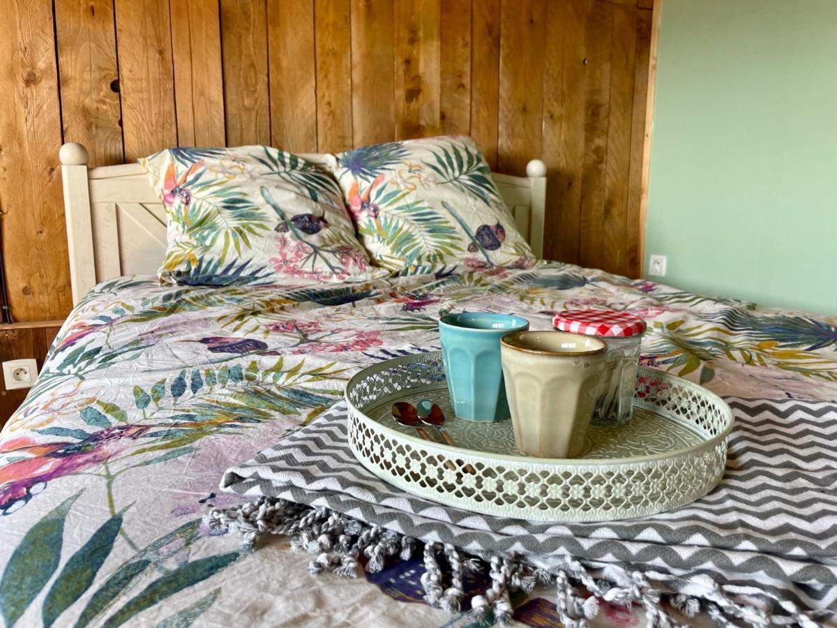 Jolie Cabane Avec Jacuzzi Pour Les Amoureux De La Nature Tullins Экстерьер фото